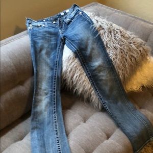 Miss Me jeans with rhinestones! Beautiful design